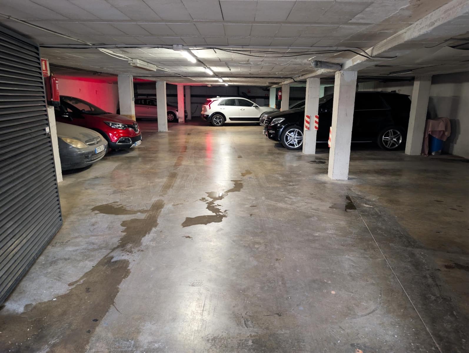 Garage for sale in Sanlucar la Mayor - € 6,900 (Ref: 9934196)