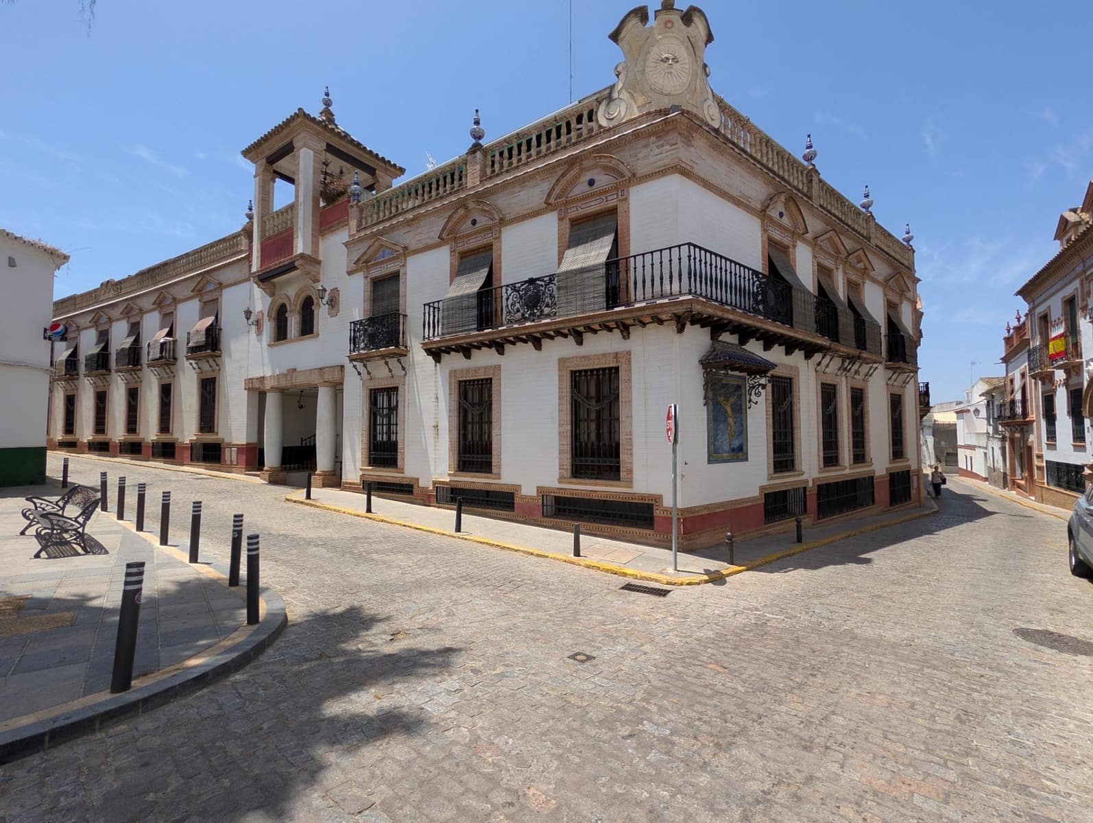 Garage for sale in Sanlucar la Mayor - € 6,900 (Ref: 9934196)
