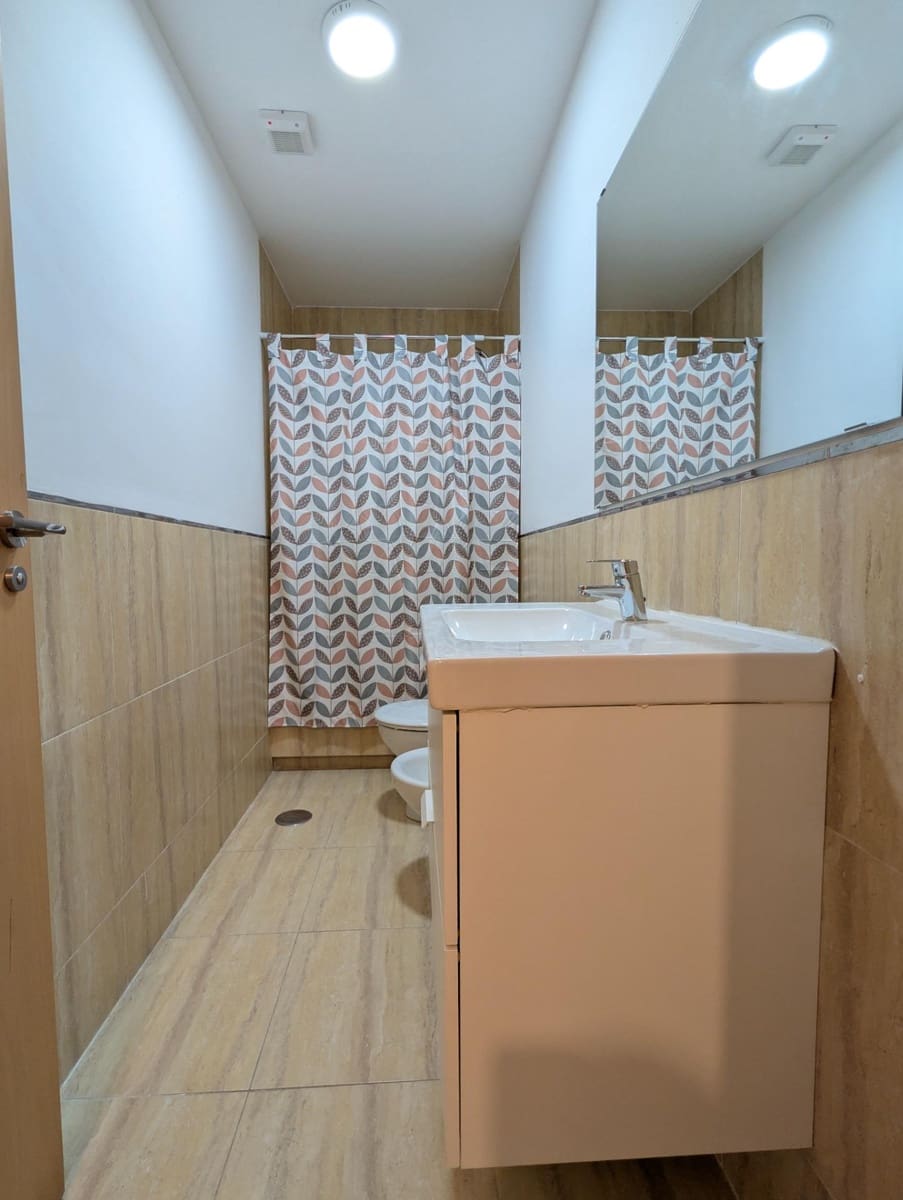 Studio te huur in Sanlucar la Mayor - € 550 (Ref: 9952612)
