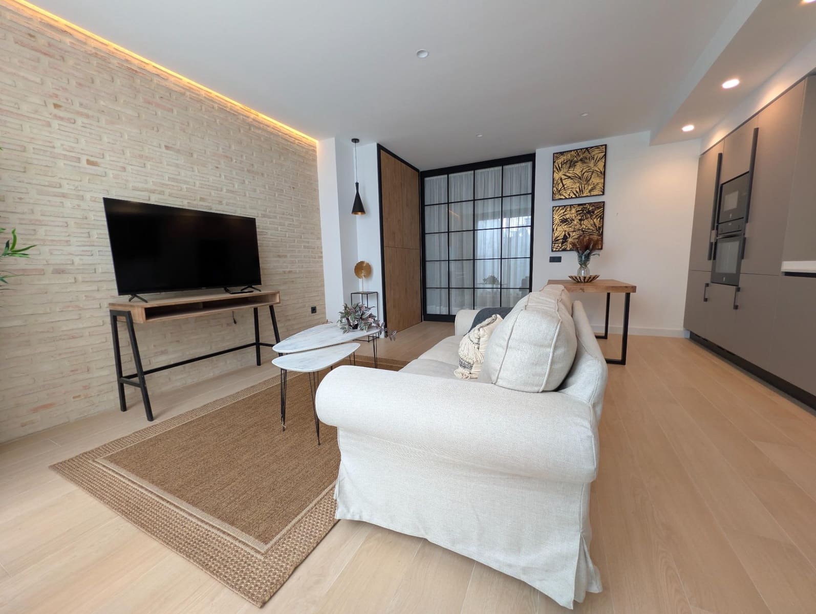 2 soverom Leilighet til leie i Sanlucar la Mayor - € 850 (Ref: 9959778)