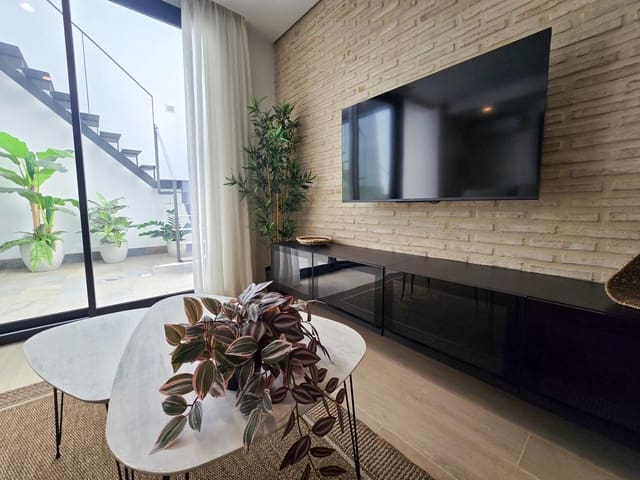 Piso de 2 habitaciones en Sanlúcar la Mayor en alquiler - 850 € (Ref: 9959778)