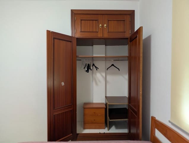1 bedroom Flat for rent in Sanlúcar la Mayor - € 600 (Ref: 9970590)