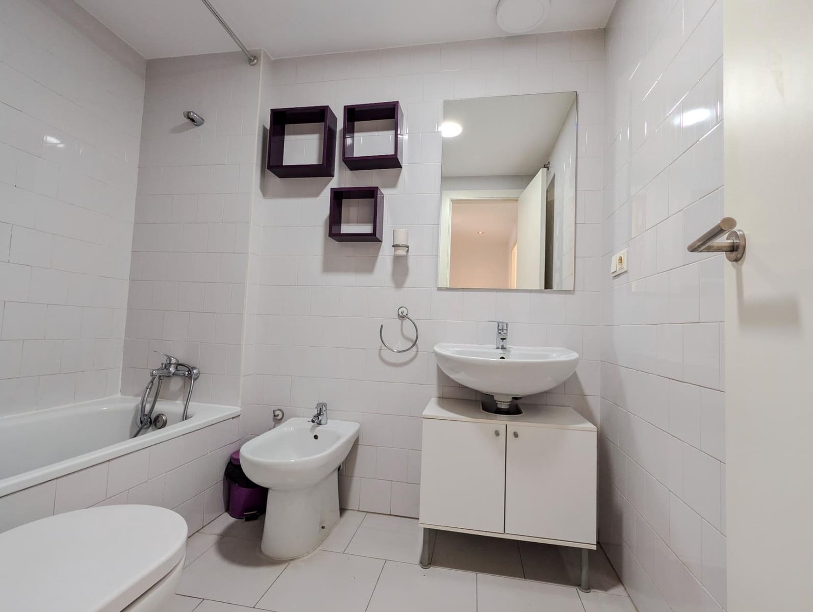 2 soverom Leilighet til leie i Sevilla by med garasje - € 850 (Ref: 9975408)