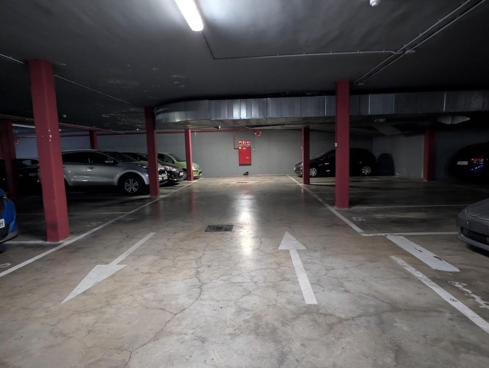2 soverom Leilighet til leie i Sevilla by med garasje - € 850 (Ref: 9975408)