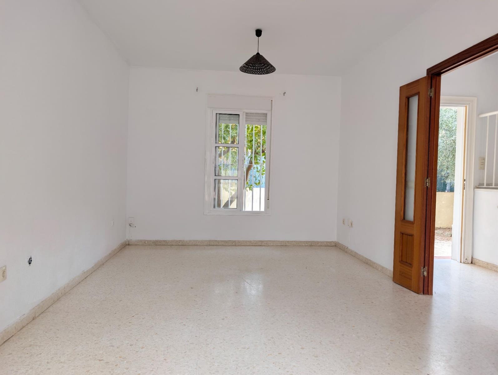 3 soveværelse Semi-Rækkehus til salg i Sanlucar la Mayor - € 199.900 (Ref: 9977311)
