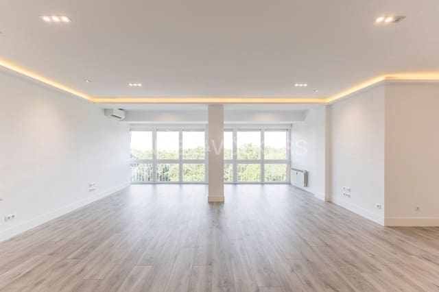 4 soveværelse Lejlighed til leje i Ibiza, Madrid by med garage - € 7.500 (Ref: 9080959)