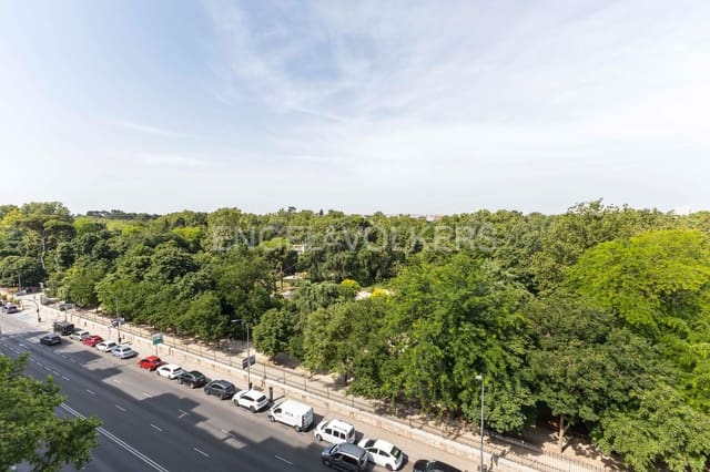 4 soveværelse Lejlighed til leje i Ibiza, Madrid by med garage - € 7.500 (Ref: 9080959)