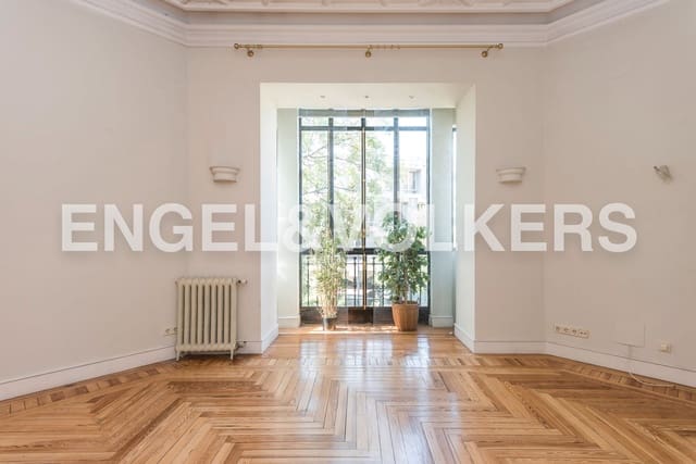 3 soveværelse Lejlighed til leje i Almagro, Madrid by - € 7.500 (Ref: 9080960)