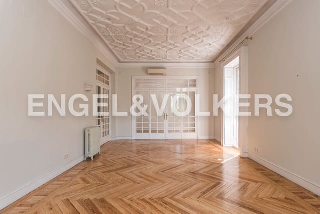 3 soveværelse Lejlighed til leje i Almagro, Madrid by - € 7.500 (Ref: 9080960)