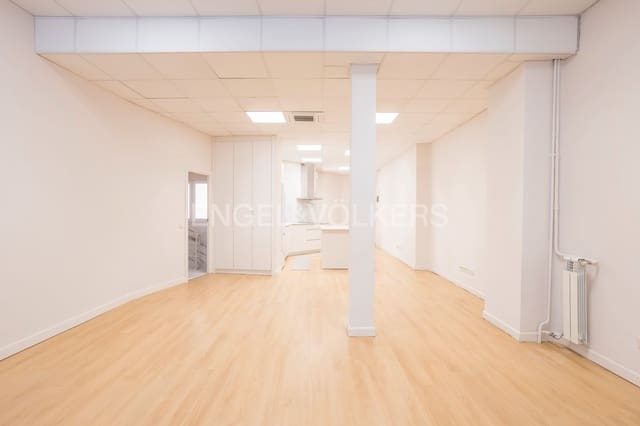 Apartamento de 2 habitaciones en Jerónimos, Madrid ciudad en alquiler - 2.900 € (Ref: 9084586)