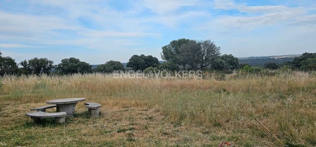 Byggetomt til salgs i Villanueva de la Cañada - € 1 990 000 (Ref: 9093379)
