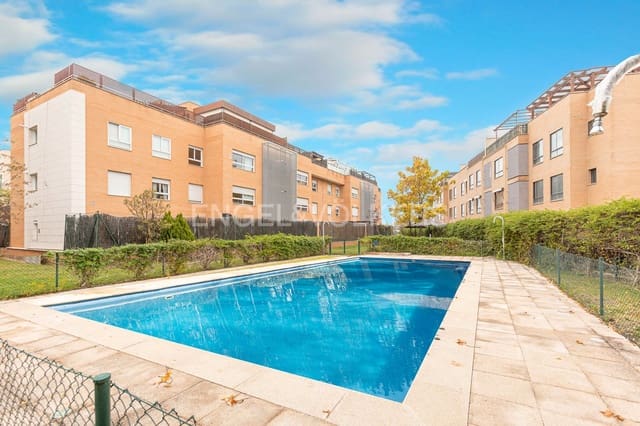 3 bedroom Apartment for rent in El Plantío, Madrid city with pool garage - € 2,300 (Ref: 9093423)