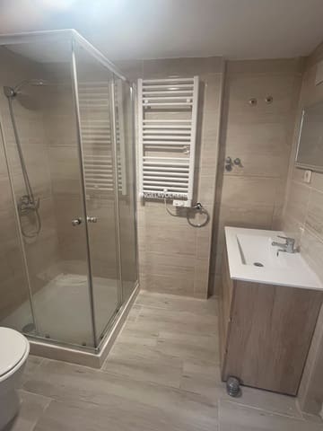 Chalet de 3 habitaciones en Algete en alquiler con piscina - 2.300 € (Ref: 9093467)