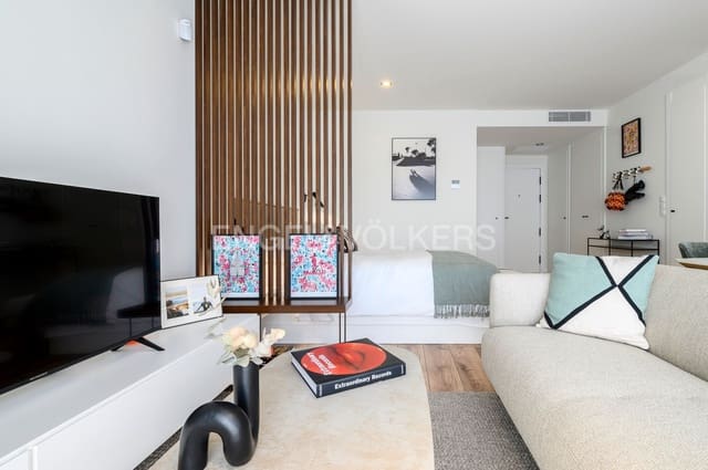 Studio til leje i Pacífico, Madrid by med swimmingpool garage - € 1.345 (Ref: 9093479)