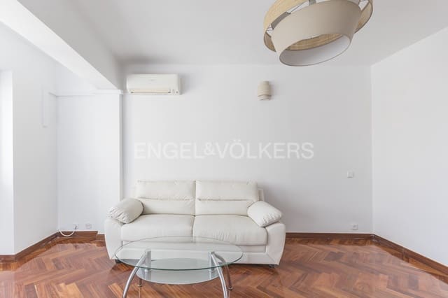 Apartamento de 3 habitaciones en Ibiza, Madrid ciudad en alquiler - 2.400 € (Ref: 9093490)
