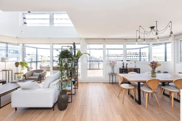 Ático de 4 habitaciones en Valdefuentes, Madrid ciudad en alquiler con piscina garaje - 3.950 € (Ref: 9093535)