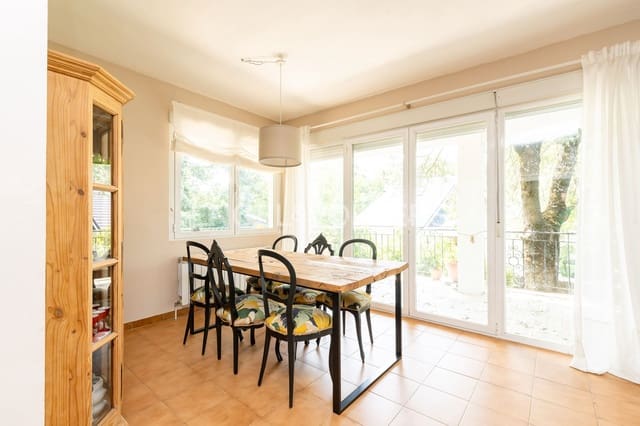 5 soveværelse Villa til salg i El Escorial med swimmingpool garage - € 680.000 (Ref: 9093678)