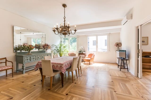 Apartamento de 6 habitaciones en Almagro, Madrid ciudad en alquiler - 7.900 € (Ref: 9093726)