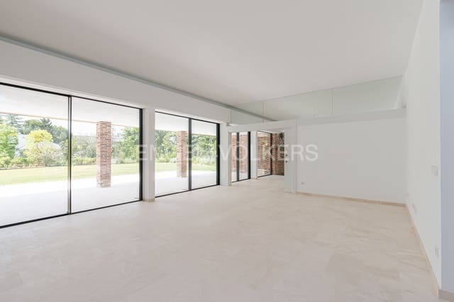 4 sypialnia Willa do wynajęcia w El Plantío, Miasto Madryt z basenem garażem - 12 500 € (Ref: 9093797)