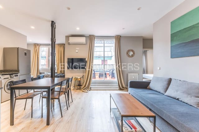 4 soveværelse Penthouse til leje i Embajadores, Madrid by - € 2.900 (Ref: 9093885)