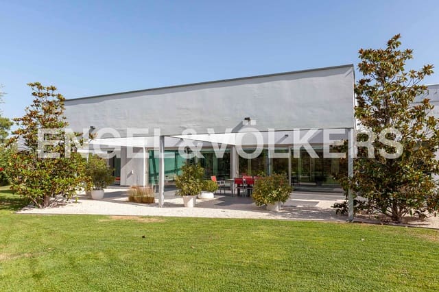 5 sypialnia Willa do wynajęcia w San Sebastián de los Reyes z basenem garażem - 10 000 € (Ref: 9093897)