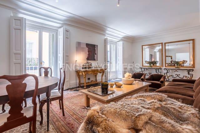 2 soveværelse Lejlighed til leje i Embajadores, Madrid by - € 5.400 (Ref: 9093919)