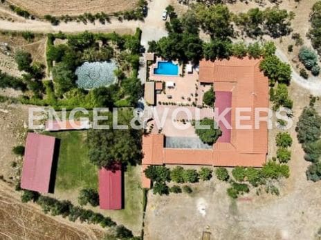 Finca/Casa Rural de 10 habitaciones en Villaviciosa de Odón en venta con piscina - 2.600.000 € (Ref: 9093931)