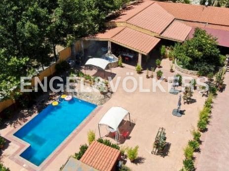 Finca/Casa Rural de 10 habitaciones en Villaviciosa de Odón en venta con piscina - 2.600.000 € (Ref: 9093931)