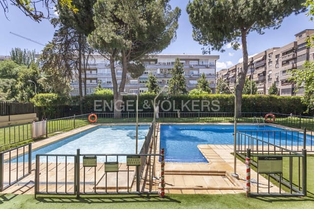 Apartamento de 3 habitaciones en Estrella, Madrid ciudad en alquiler con piscina - 2.300 € (Ref: 9093956)
