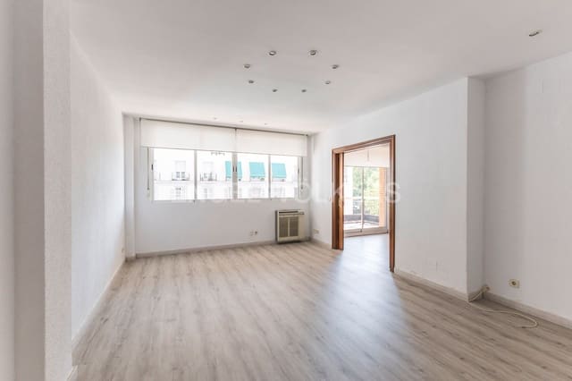 3 soveværelse Lejlighed til leje i Niño Jesús, Madrid by - € 2.600 (Ref: 9093989)