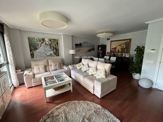 5 soveværelse Lejlighed til leje i Valverde, Madrid by med swimmingpool garage - € 2.800 (Ref: 9094030)