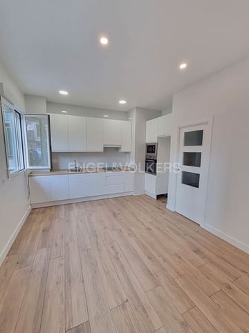 2 makuuhuone Huoneisto myytävänä paikassa Canillejas, Madrid kaupunki - 380 000 € (Ref: 9094062)