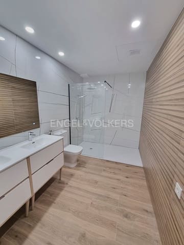 2 makuuhuone Huoneisto myytävänä paikassa Canillejas, Madrid kaupunki - 380 000 € (Ref: 9094062)