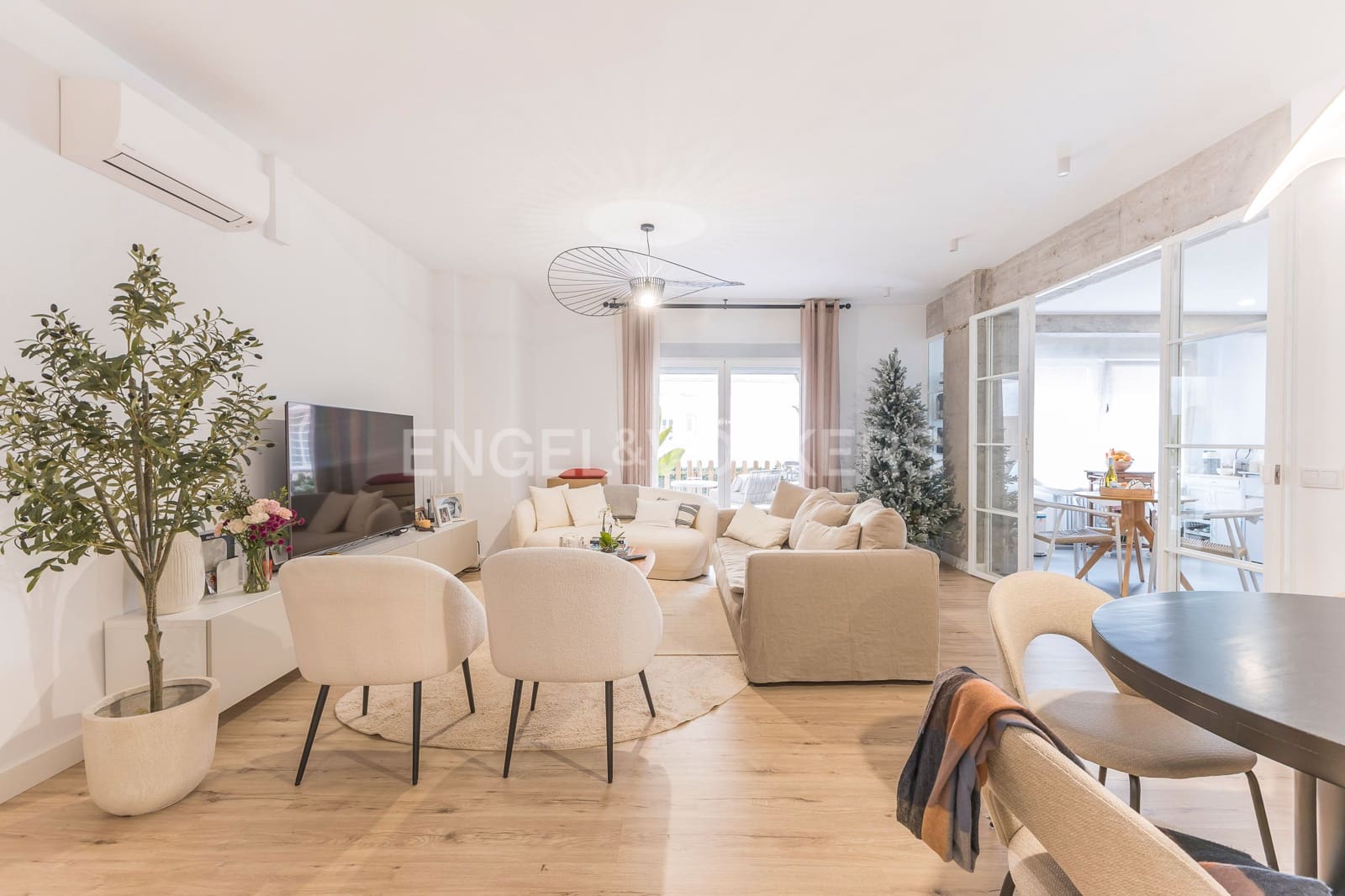 Apartamento de 3 habitaciones en Madrid ciudad en alquiler - 6.250 € (Ref: 9094110)