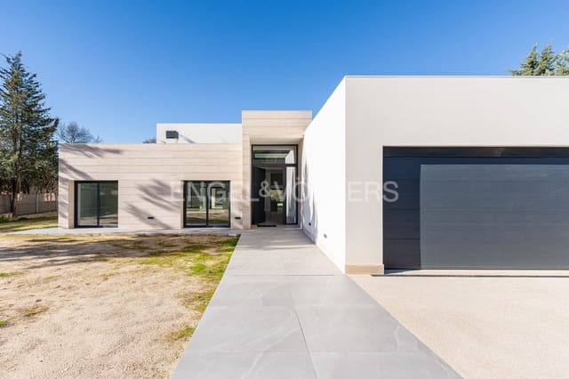 5 soveværelse Villa til salg i Villanueva de la Cañada med swimmingpool garage - € 1.900.000 (Ref: 9094133)