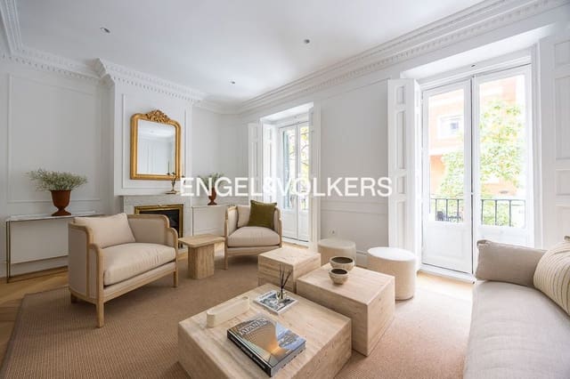 3 soveværelse Lejlighed til salg i Recoletos, Madrid by - € 2.200.000 (Ref: 9094140)