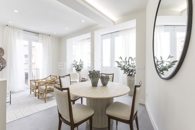 2 soveværelse Lejlighed til salg i Goya, Madrid by - € 1.199.000 (Ref: 9094269)