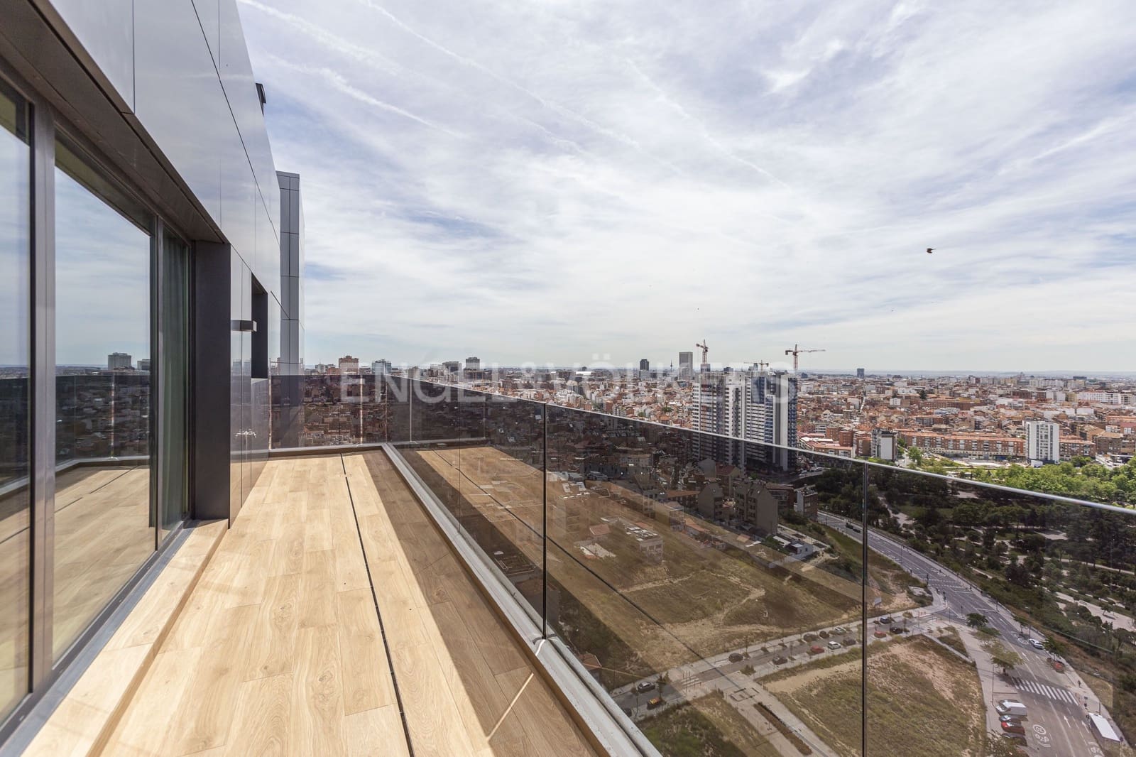 3 soveværelse Lejlighed til salg i Madrid by med swimmingpool garage - € 1.900.000 (Ref: 9094271)