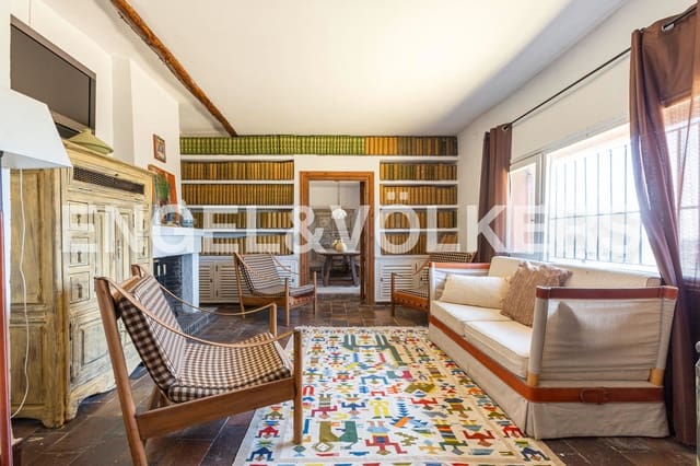 Finca/Herregård til salgs i Villanueva de la Cañada - € 1 350 000 (Ref: 9094367)