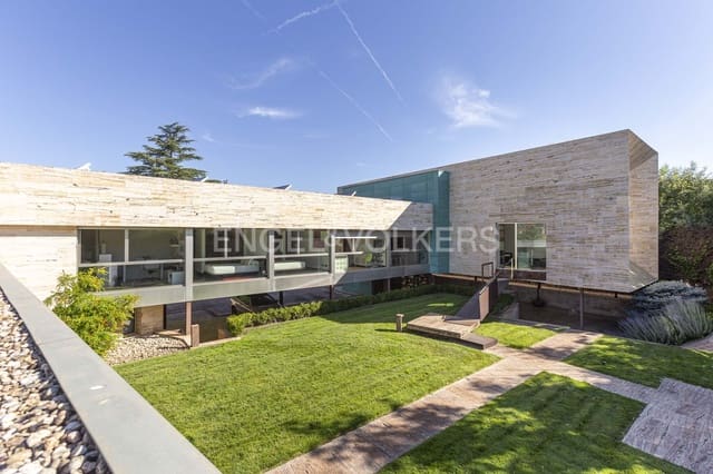 5 soveværelse Villa til salg i Villanueva de la Cañada med swimmingpool garage - € 2.250.000 (Ref: 9094391)