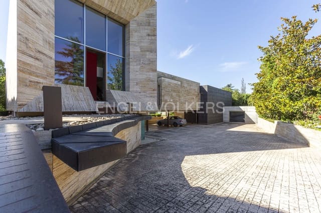 5 soveværelse Villa til salg i Villanueva de la Cañada med swimmingpool garage - € 2.250.000 (Ref: 9094391)