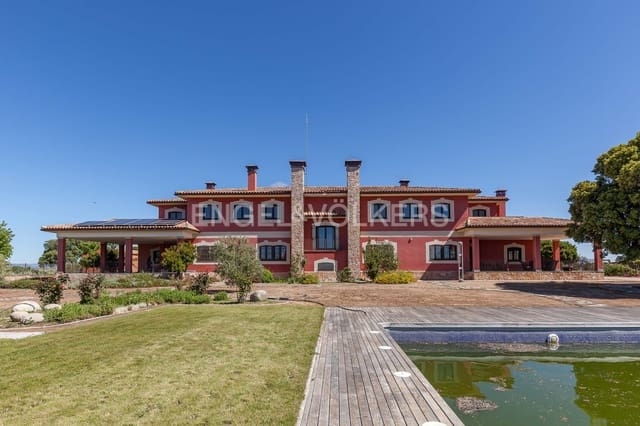 15 soveværelse Finca/Landehus til salg i El Casar med swimmingpool garage - € 10.000.000 (Ref: 9094408)