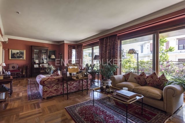 5 soveværelse Lejlighed til salg i Almagro, Madrid by med garage - € 4.200.000 (Ref: 9094744)