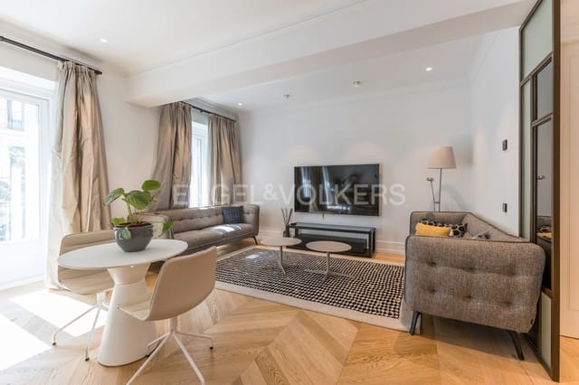 Apartamento de 2 habitaciones en Recoletos, Madrid ciudad en alquiler con piscina - 7.500 € (Ref: 9101394)