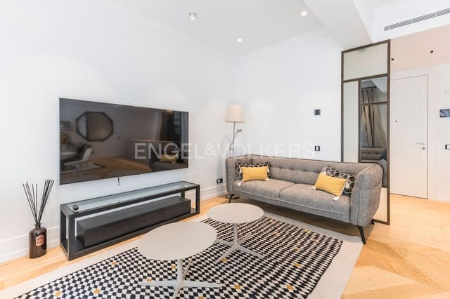 Apartamento de 2 habitaciones en Recoletos, Madrid ciudad en alquiler con piscina - 7.500 € (Ref: 9101394)