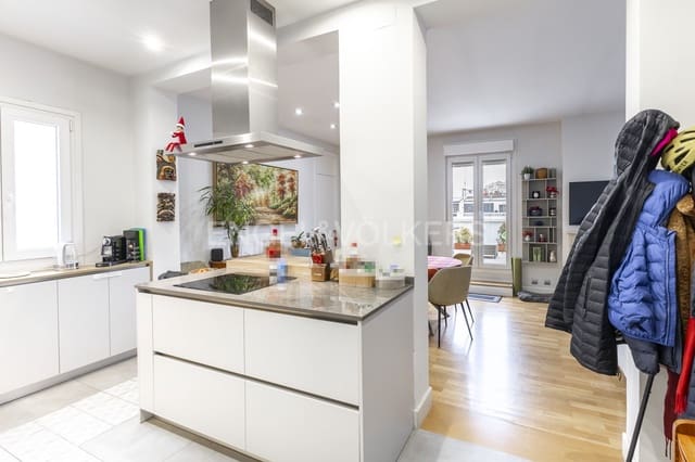 Ático de 3 habitaciones en Hispanoamérica, Madrid ciudad en alquiler - 3.500 € (Ref: 9101553)
