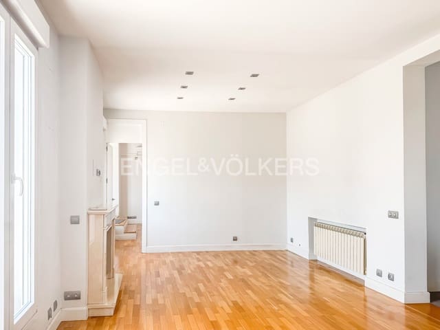 Ático de 3 habitaciones en Hispanoamérica, Madrid ciudad en alquiler - 3.500 € (Ref: 9101553)