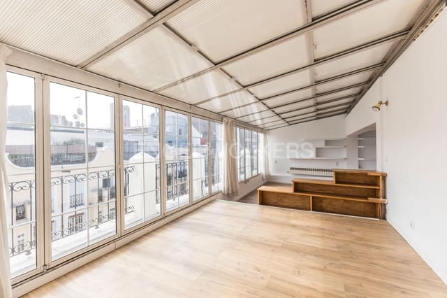 Ático de 2 habitaciones en Recoletos, Madrid ciudad en alquiler - 3.000 € (Ref: 9102612)