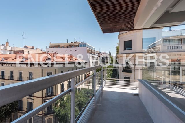 Apartamento de 4 habitaciones en Recoletos, Madrid ciudad en alquiler con garaje - 9.500 € (Ref: 9105136)
