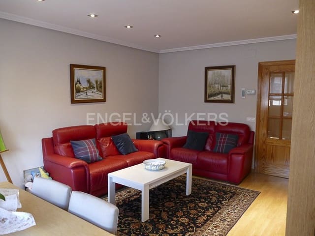 3 bedroom Apartment for sale in Collado Villalba with garage - € 330,000 (Ref: 9107874)